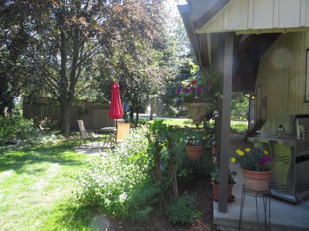 Cedar Gables Bed & Breakfast Niagara-on-the-Lake Exteriér fotografie