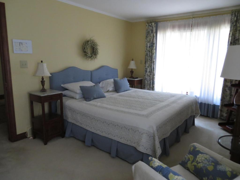 Cedar Gables Bed & Breakfast Niagara-on-the-Lake Pokoj fotografie